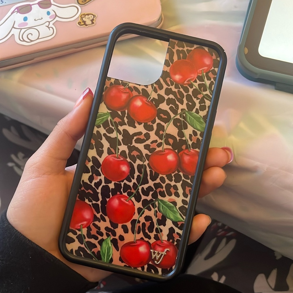 Wildflower Iphone13 case